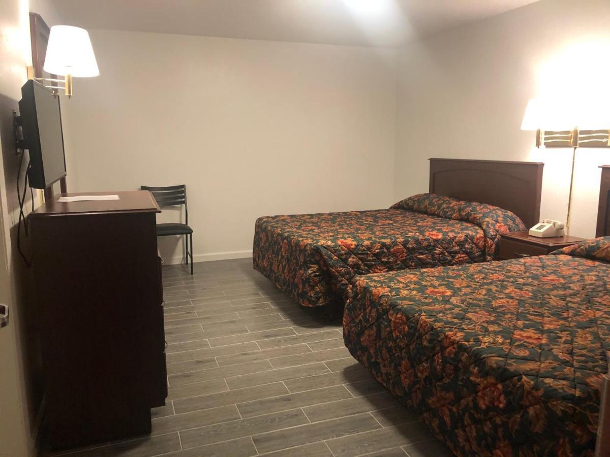 פורט לאבאקה Royal Inn מראה חיצוני תמונה
